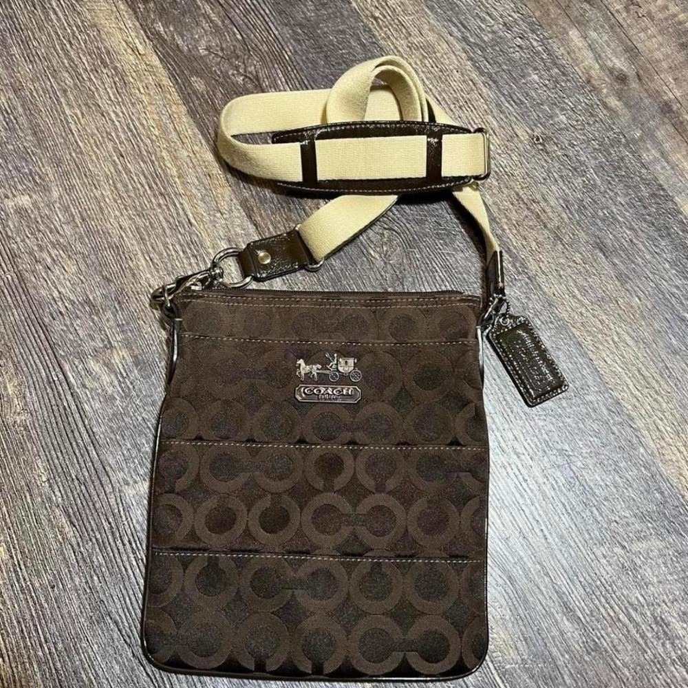 Vintage Coach Tribeca Op Art F0967-43131 Shoulder/Crossbody Good condition